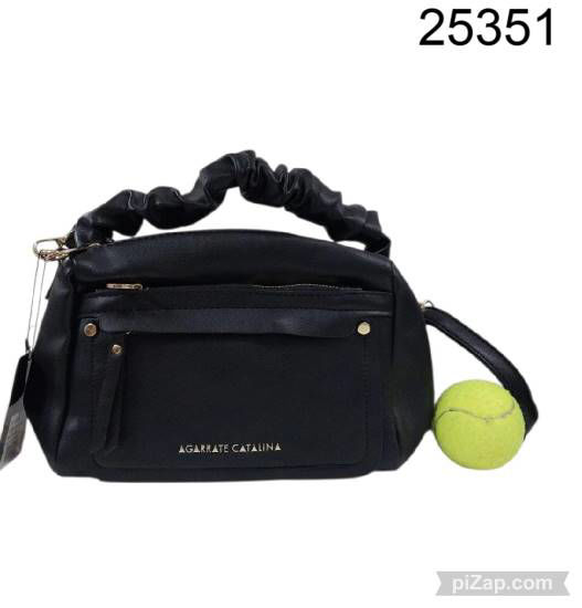 Imagen de MINI BAG AGARRATE CATALINA CON DETALLES DORADOS 5 CIERRES 10.25